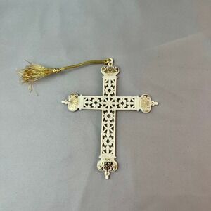 Lenox Fine Porcelain Cross Ornament Cream Gold Lattice Filigree Hanging Tassel